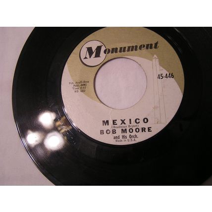 Bob Moore and His Orchestra 45-MEXICO/HOT SPOT