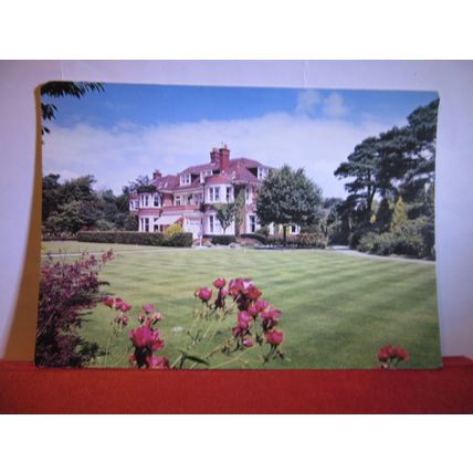 MANSION & GARDEN, COMPTON ACRES, Poole, Dorset. unused postcard dated 1971 #