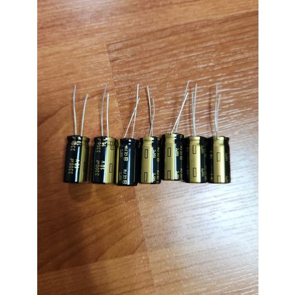New 7pcs Panasonic 3300uF 10V 105C Radial Cylindrical Capacitor 12.5x25mm 7000hr