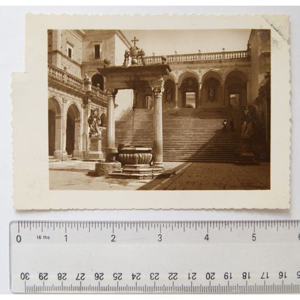 vintage colour postcard Monte Cassino, Chiostro del Bramante