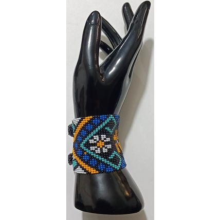 Traditional Huichol Art. Mexico Glass Seed Beads Bracelet. Floral Motives 2