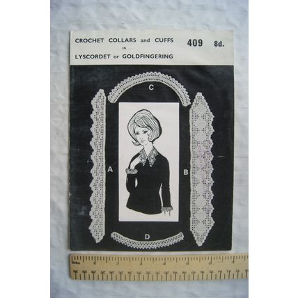 Twilleys 409 crochet collars and cuffs, lyscrodet or goldfingering
