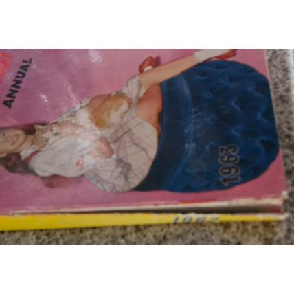 Girls' Crystal Annual 1963 - HB