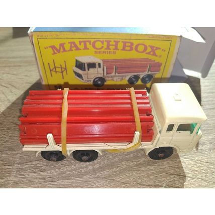 Matchbox No58 Girder Truck with replica box