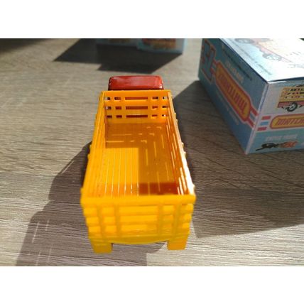 Matchbox No71 Red Cattle Truck (A)