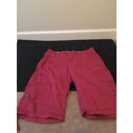 Lee Casual Women's Maroon Capri Pants Zip Pockets Size 8
