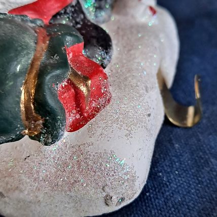 Greenbrier SANTA CLAUS Christmas STOCKING HOLDER Mantel Cement Hanger Hook