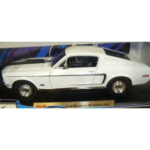 1/18 1968 Ford Mustang GT Cobre Jet