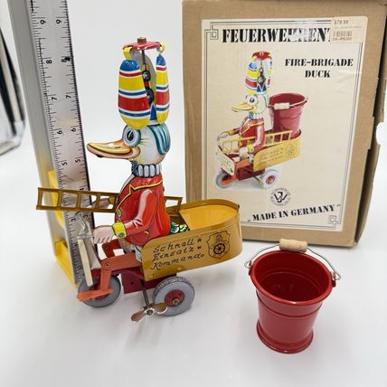Fire Brigade Duck Tin Toy Germany Wilesco #280 Blechspielzeug Windup Works Boxed