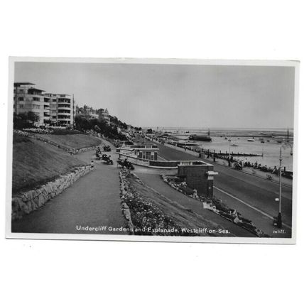 Undercliff Gardens And Esplanade, Westcliff-On-Sea, Essex, RP Postcard.