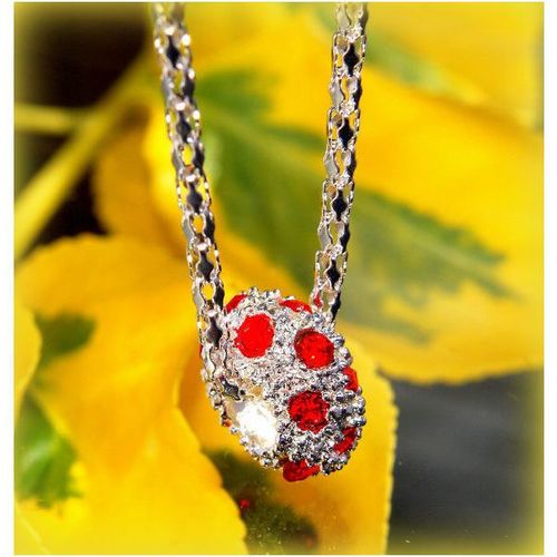 Fine Red Crystal Gem Silver Plated Charm Pendant Necklace Chain Jewellery 1596