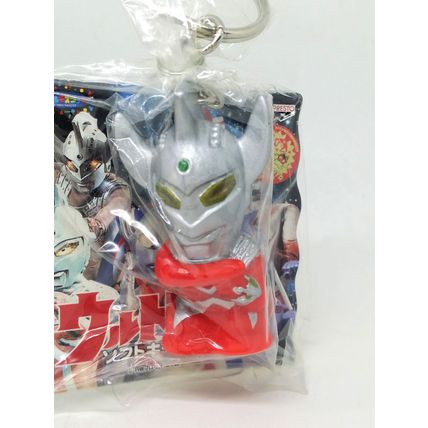 1997 Ultraman Taro Figure Keychain Key Ring - Banpresto Japanese Anime