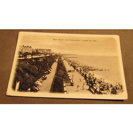 Early real photo Postcard - East Beach & Promenade @ Clacton on sea - Essex