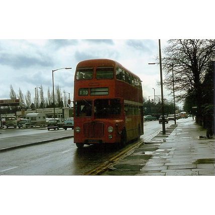 Colour Photograph of B.& M.M.O. Co. Ltd. - Midland Red - EHA 426D