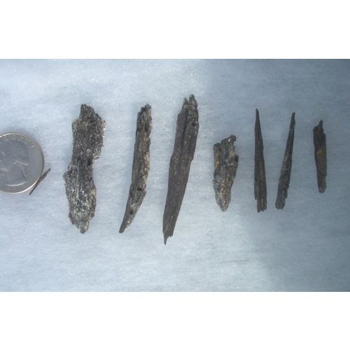 A Black Kyanite Raw Crystals 7 Pcs Gemstone Energy Work Gridding Metaphysical