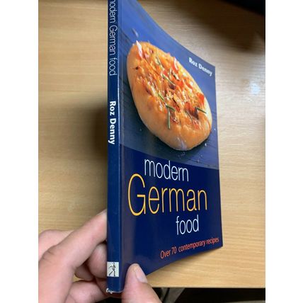 2001 "MODERN GERMAN FOOD" ROZ DENNY 70 RECIPES COOKERY PAPERBACK BOOK (P3)