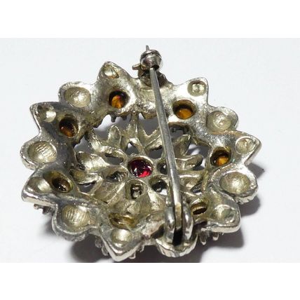 VINTAGE 1970-s Large Pewter Silvertone & Red Rhinestone Floral Cluster BROOCH.