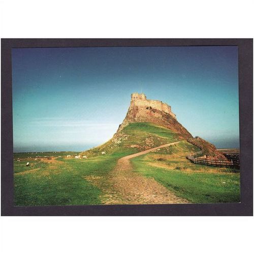 NORTHUMBERLAND POST CARD - LINDISFARNE CASTLE NICE COLOURED UNUSED
