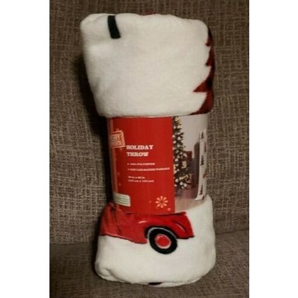 CHRISTMAS PLUSH THROW BLANKET~NEW~CLASSIC CHRISTMAS TREE ON WOODY TRUCK 50X60