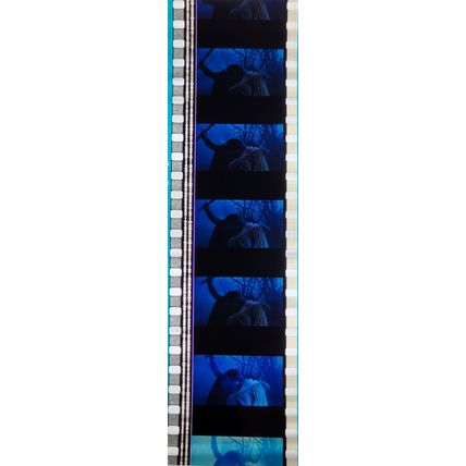 Pk GEB -K - MIX - K a026Z . 1 STRIP OF 5 - 35MM FILM CELLS. ( SH )