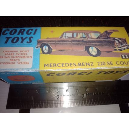 Corgi - 230 Mercedes-Benz 220 SE Coupe Replica/Copy Box