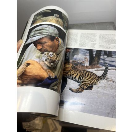 National Geographic Magazine February 1997- Siberian Tigers Collectable w