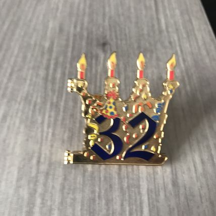 Hard Rock Cafe LONDON 32nd Anniversary Opening Cake Candles LE PIN MINT - HRC
