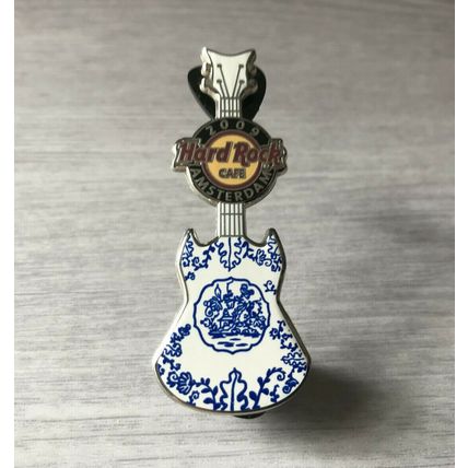 Hard Rock Cafe AMSTERDAM 2009 Delft Pottery Pin VERY RARE LE 250 Guitar - HRC