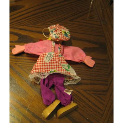 FAIRYLAND INTL HANDPAINTED WOODEN FACE PINK RED APRON RAGDOLL RAG CLOTH DOLL