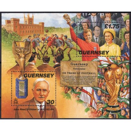 ZAYIX Guernsey 635 MNH Sports Football Soccer Bobby Moore 080323SM46