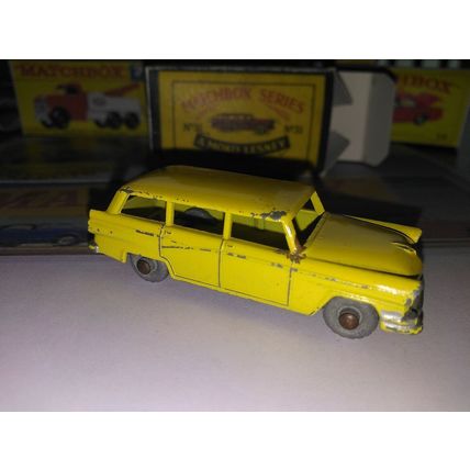 Matchbox - No31 Ford Stationwagon - Copy/Replica box