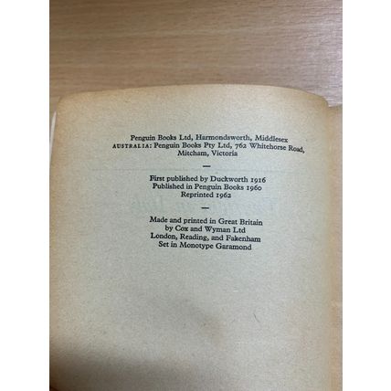 1962 D H LAWRENCE "TWILIGHT IN ITALY" FICTION PAPERBACK BOOK (P2)