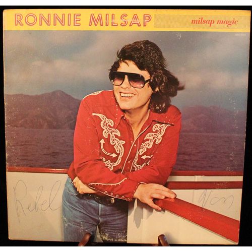 RCA #AHL1-3563 Ronnie Milsap performs "Milsap Magic" - stereo LP
