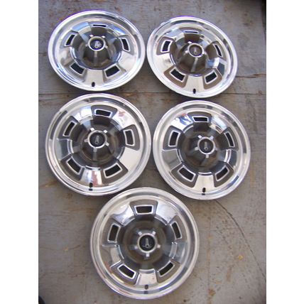 1967 PLYMOUTH VIP 14" HUBCAPS OEM (5) #2881772 1967 68 69 SPORT FURY