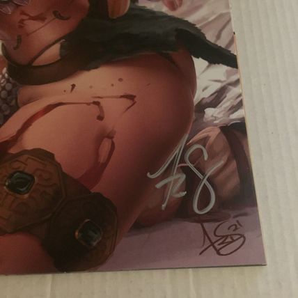 2021 Dynamite Comics Red Sonja Virgin & Bloody Virgin Variants #28 Signed