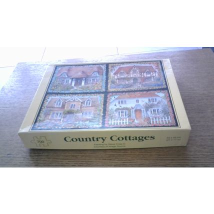 COUNTRY COTTAGES Jigsaw Puzzle (700 Piece) Express Gifts