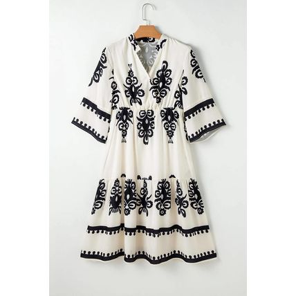 Beige Western Geometric Print 3/4 Sleeve Loose Midi Dress