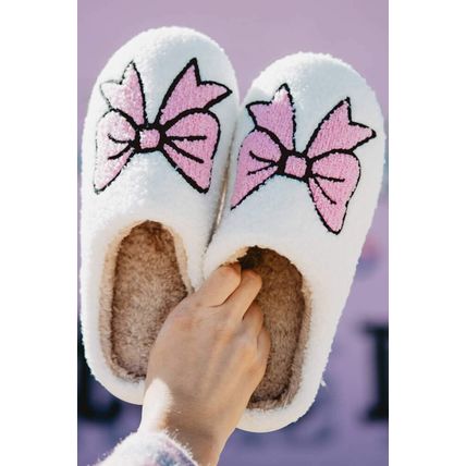 White Cute Bowknot Pattern Fuzzy Winter Home Slippers