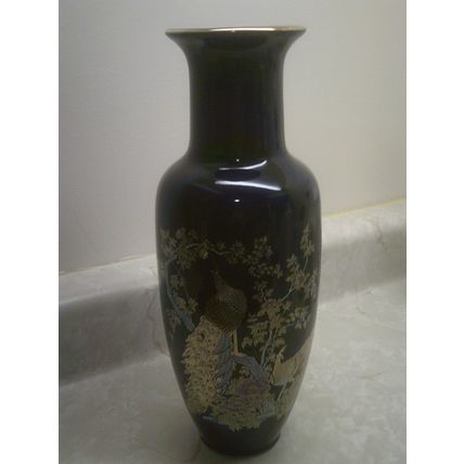 Magoya Japan peacock vase