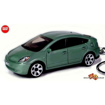 RARE KEYCHAIN GREEN TOYOTA PRIUS HYBRID CUSTOM Ltd Ed GREAT GIFT NOVELTY