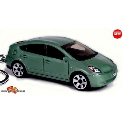 RARE KEYCHAIN GREEN TOYOTA PRIUS HYBRID CUSTOM Ltd Ed GREAT GIFT NOVELTY