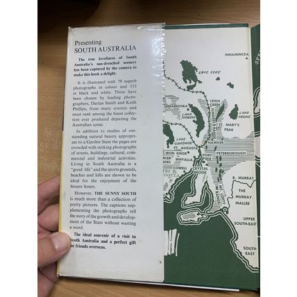 1963 "SUNNY SOUTH" PICTORIAL REVIEW OF SOUTH AUSTRALIA HARDBACK BOOK (P4)