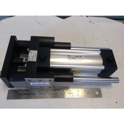 NEW PARKER P5E-J063NHN0125 PNEUMATIC SLIDE CYLINDER, 63 TMPUS14M 125.0,FL