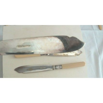 Vintage 3 Fish Knives