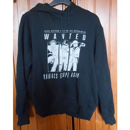 Official BATMAN Hoodie Adult XL size - WANTED MANIACS ESCAPE AGAIN