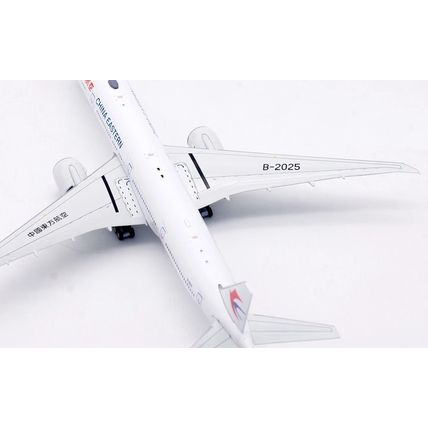 B777-39PER CHINA EASTERN AIRLINES B-2025-AVIATION 400 AV4300 1/400 PRE ORDER