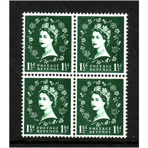 GREAT BRITAIN 1958 SG 572 1 1/2d GREEN CROWNS BLOCK 4 U/M MINT #2