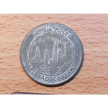 Whites City - New Mexico Totem Poles Carlsbad Cavens Token (e596)