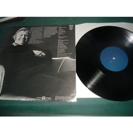 HARRY SECOMBE LP LOT OF 2 -SERENADE/THE WORLD'S GREAT LOVE DUETS