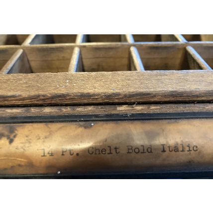 Typeset Wooden Drawer 16 1/2 x 10 3/4"-14 Point Chelt Bold Italic